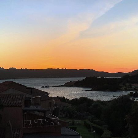Godo Beach Hotel Baja Sardinia Eksteriør billede