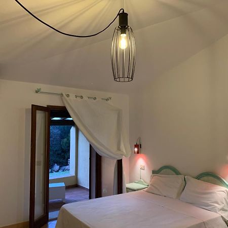 Godo Beach Hotel Baja Sardinia Eksteriør billede