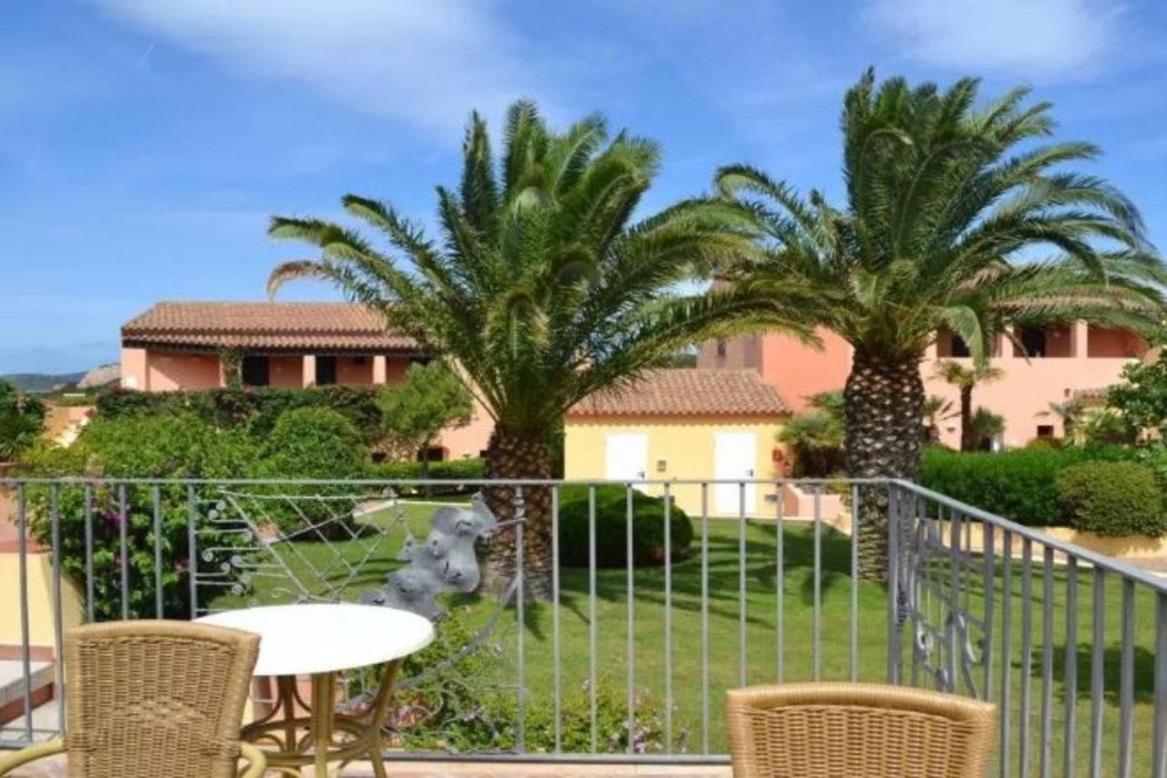 Godo Beach Hotel Baja Sardinia Eksteriør billede