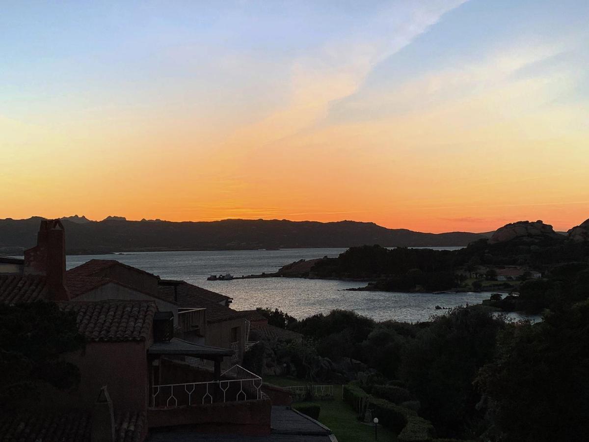 Godo Beach Hotel Baja Sardinia Eksteriør billede