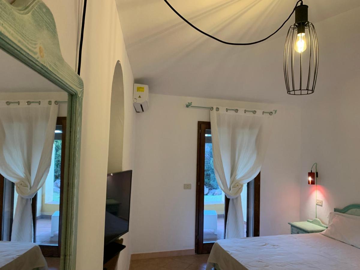 Godo Beach Hotel Baja Sardinia Eksteriør billede