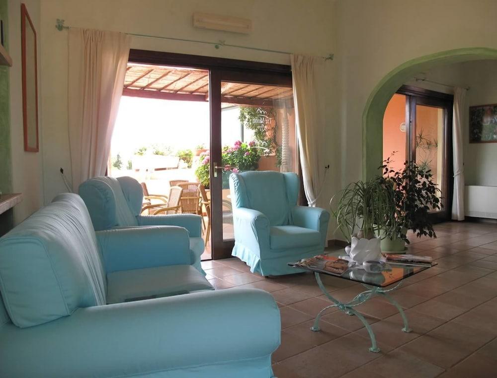 Godo Beach Hotel Baja Sardinia Eksteriør billede